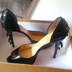 Christian louboutin Black Patent size 40